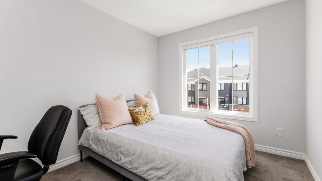 97 Ballinora Lane, Stitsville Sale House Bedroom