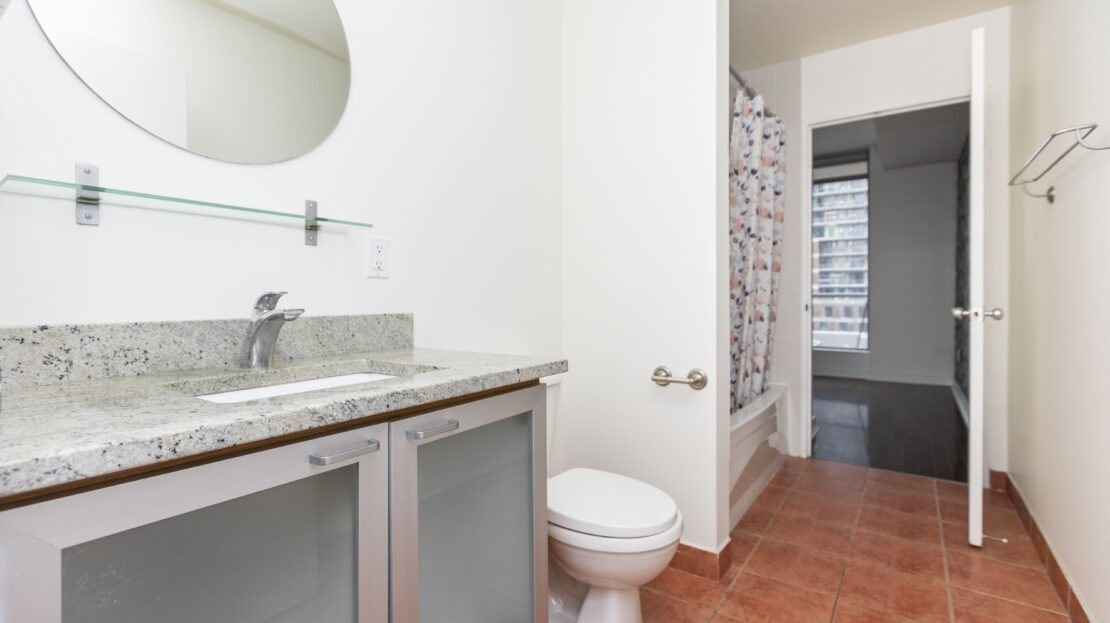 Modern bathroom with high-quality finishes in Ottawa condo