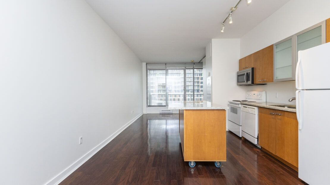 Spacious condo hallway in Byward Market